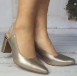 Czółenka na słupku z ozdobnym paskiem złote Kordel 2170