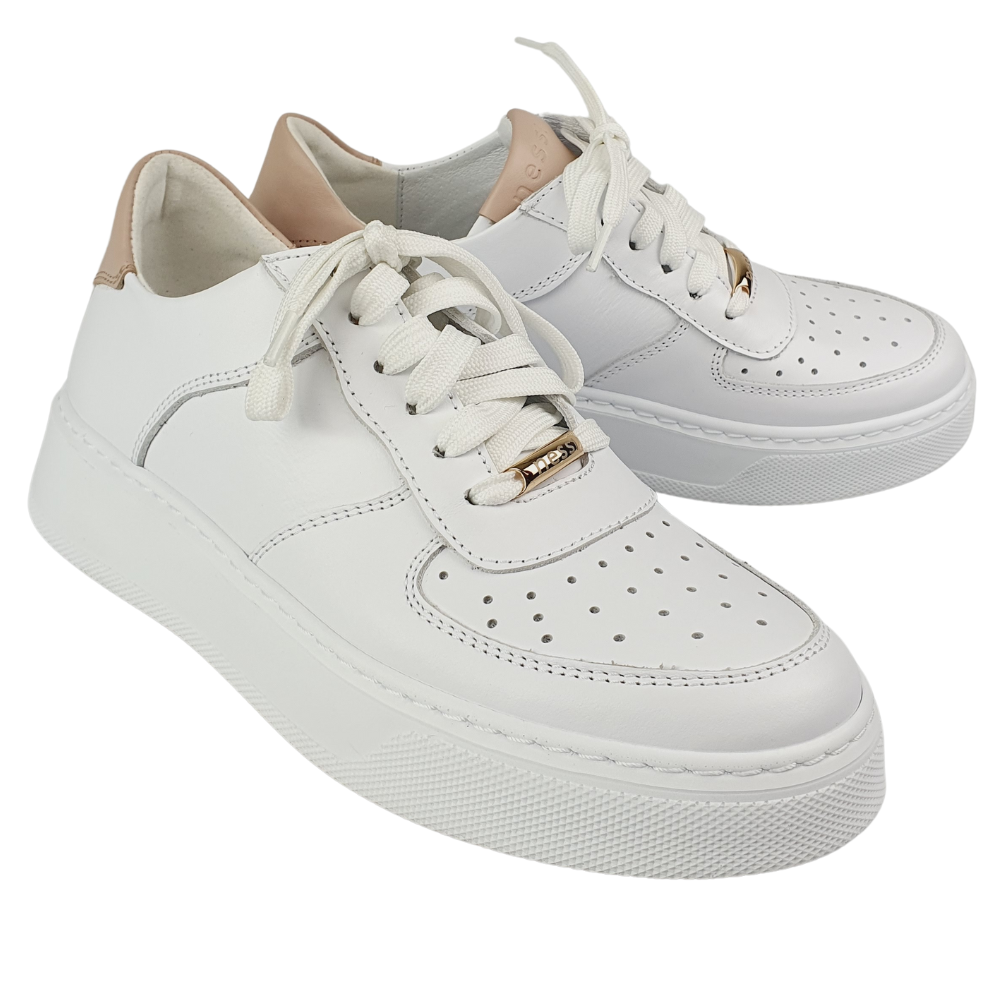 sportowe buty damskie białe nessi