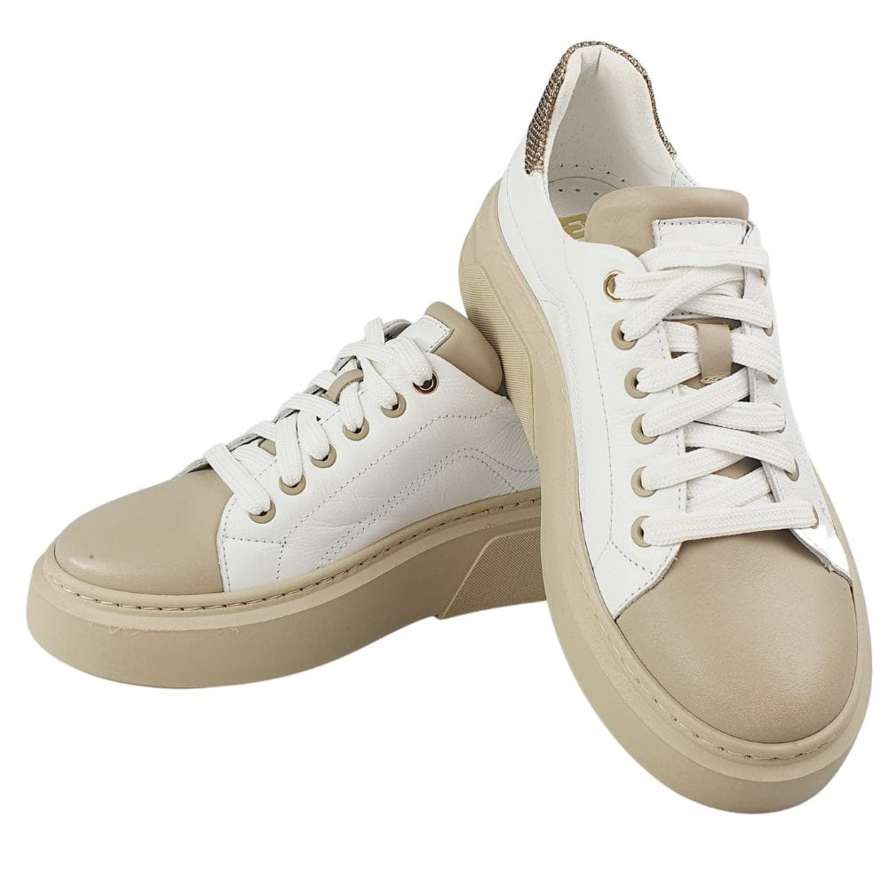 sportowe buty damskie białe z beżem nessi 23412