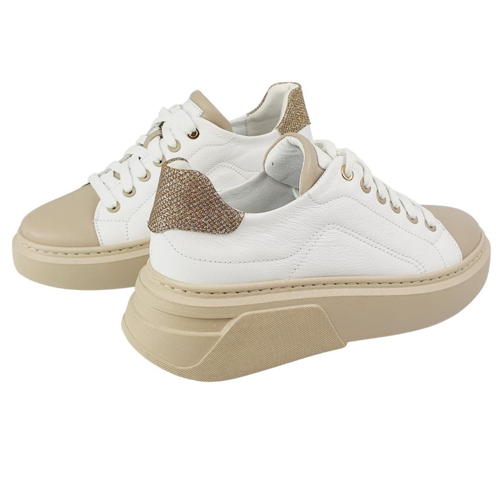 sportowe buty damskie białe z beżem nessi 23412