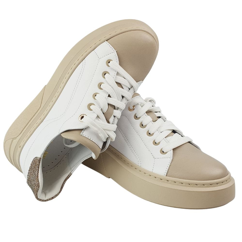 sportowe buty damskie białe z beżem nessi 23412