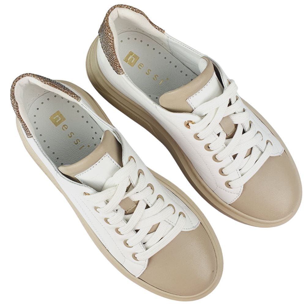 sportowe buty damskie białe z beżem nessi 23412
