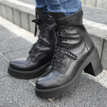 Botki czarne sznurowane Nessi 23548