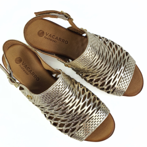 vacarro0157-gold-04.png