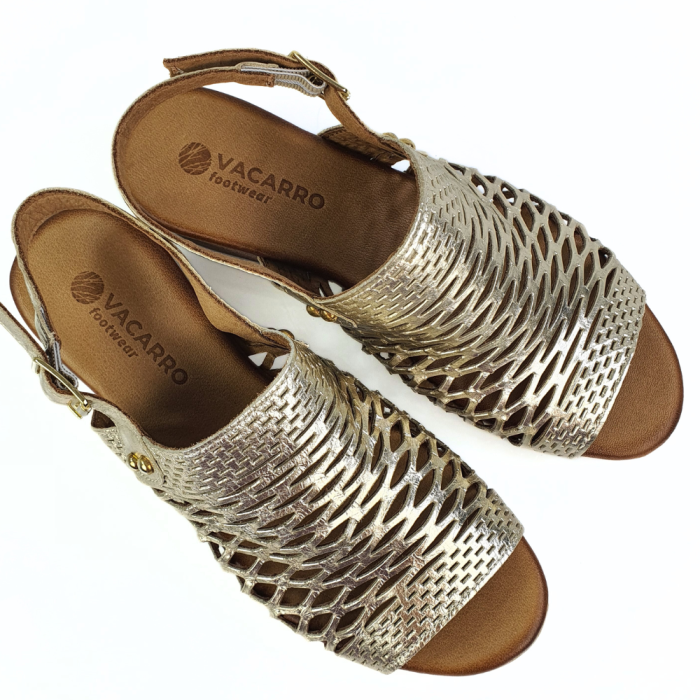vacarro0157-gold-04.png