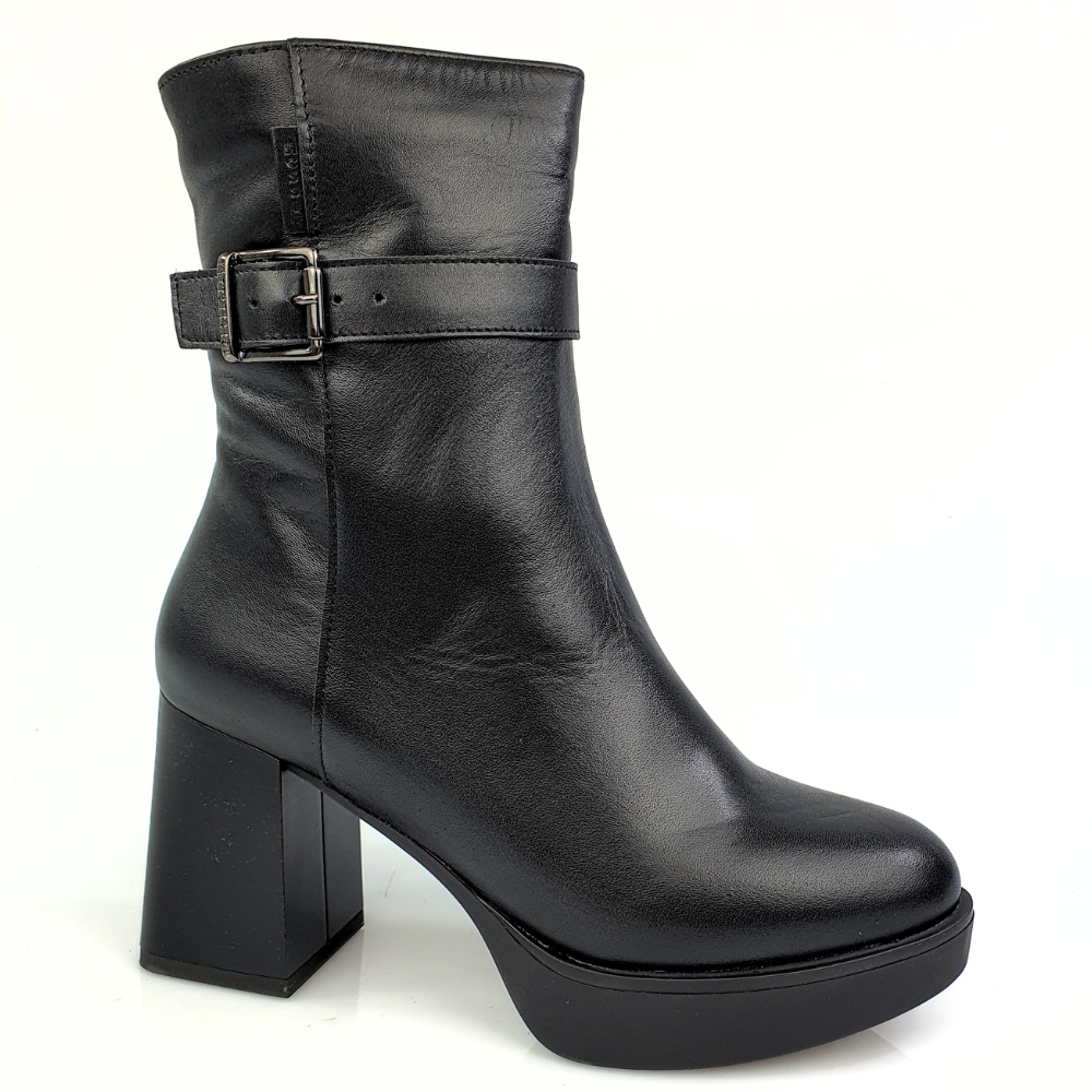 botki na obcasie czarne NESSI 23521-06.png