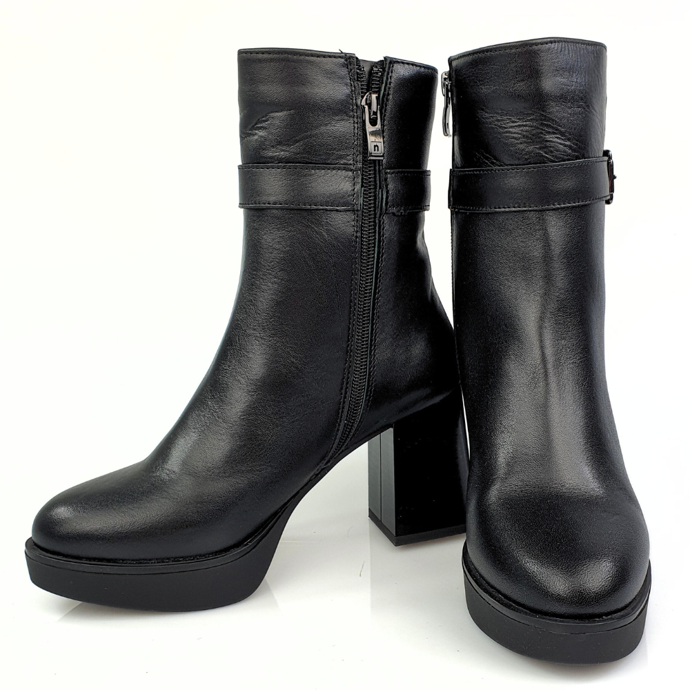 botki na obcasie czarne NESSI 23521-03.png