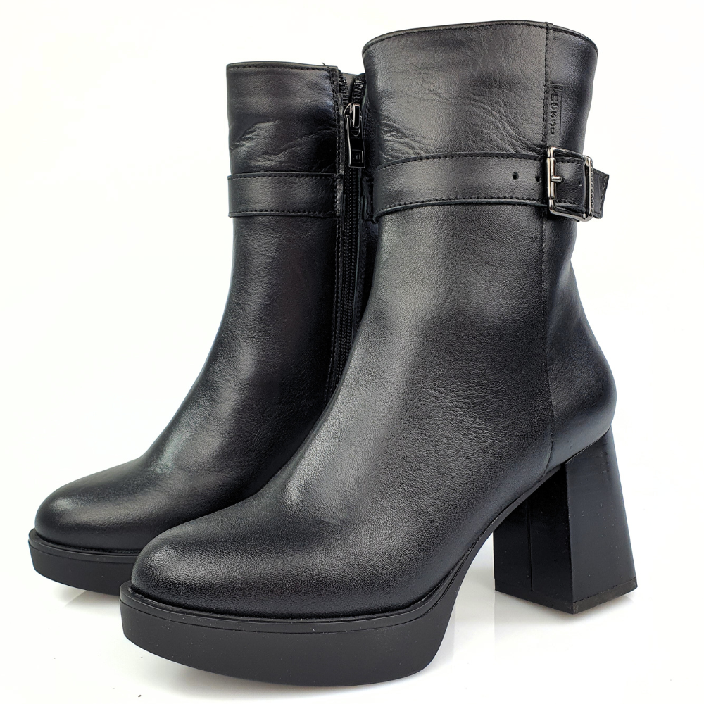 botki na obcasie czarne NESSI 23521-02.png