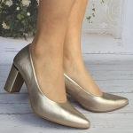 Czółenka na słupku złote Kordel 2208