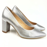 Czółenka na słupku srebrne Kordel 2208