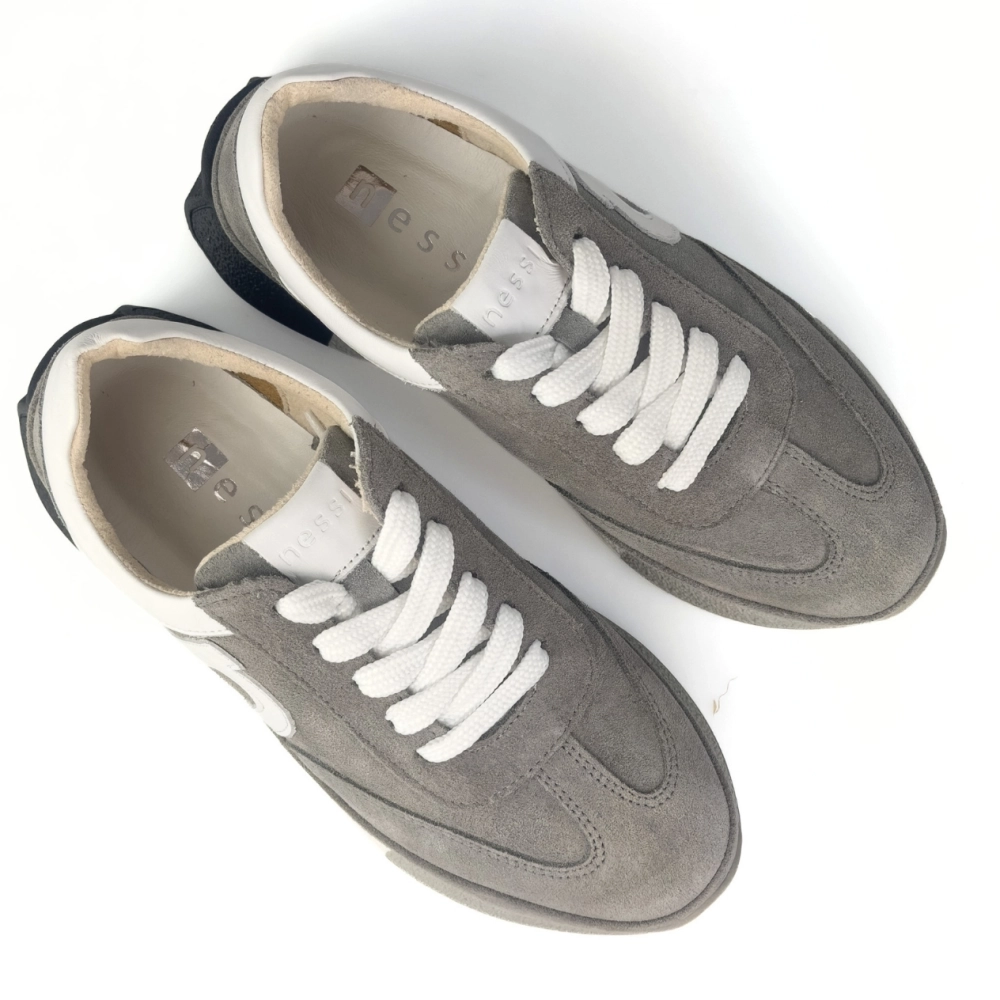 skórzane sneakersy damskie sportowe zamsz szare NESSI 26LP033 (3).jpg