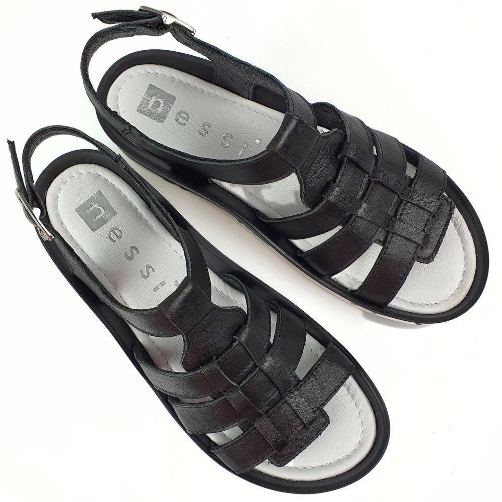 sandały czarne nessi